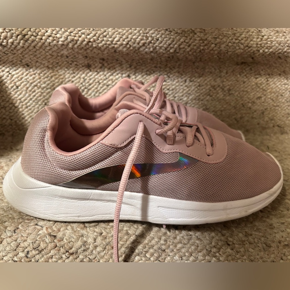 No Deja Marca Pink Mesh Athletic Sneakers